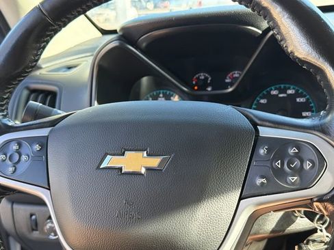 Used 2022 Chevrolet Colorado LT w/ Fleet Safety Package image 21