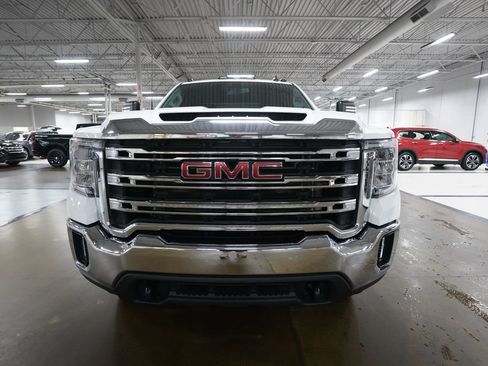 Used 2022 GMC Sierra 2500 SLE w/ SLE Value Package; AWD/4WD image 11