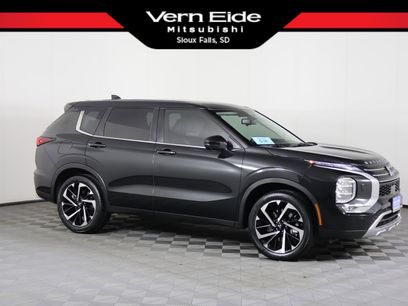 Used 2024 Mitsubishi Outlander SE