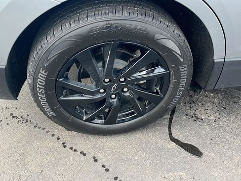 Used 2024 Chevrolet Equinox LS w/ LS Convenience Package image 31