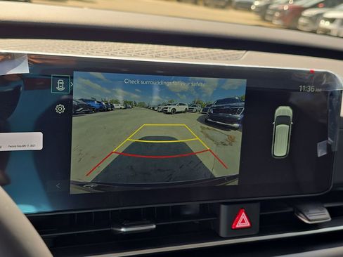New 2026 Kia Carnival FWD image 24