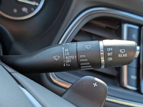 Used 2024 Buick Enclave Avenir w/ Avenir Technology Package AWD/4WD image 53
