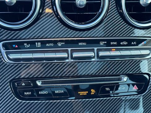 Used 2016 Mercedes-Benz C 300 4MATIC Sedan image 23