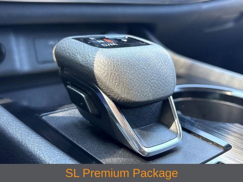 Used 2024 Nissan Rogue SL w/ SL Premium Package AWD/4WD image 18