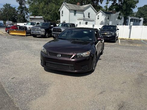 Used 2011 Scion tC FWD image 2