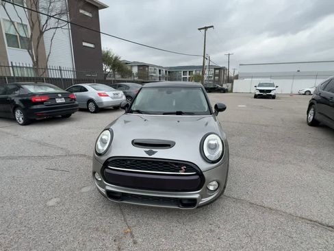 Used 2018 MINI Cooper S image 3