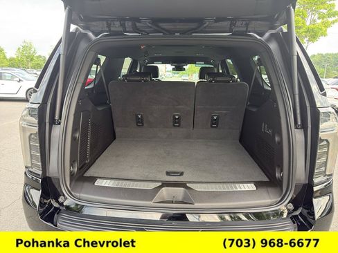 Certified 2025 Chevrolet Suburban Premier AWD/4WD image 24