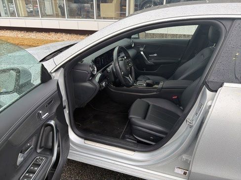 Used 2023 Mercedes-Benz CLA 250 4MATIC w/ Premium Package image 33