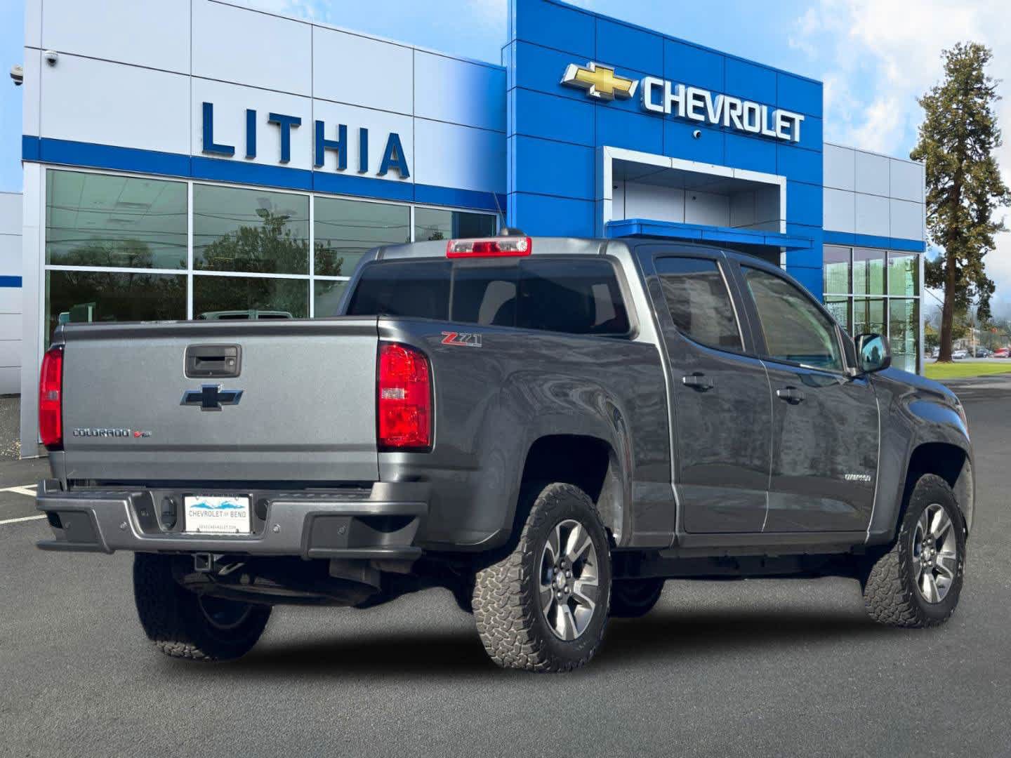 Used 2019 Chevrolet Colorado Z71 AWD/4WD image 2