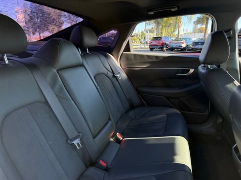 Used 2021 Hyundai Sonata SEL Plus w/ Tech Package image 18