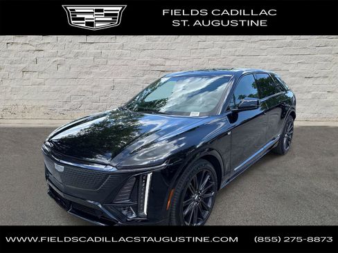 Certified 2026 Cadillac Lyriq V AWD/4WD image 1