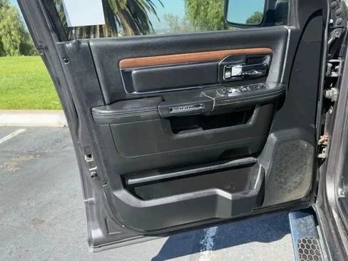 Used 2014 RAM 1500 Laramie w/ Convenience Group RWD image 8