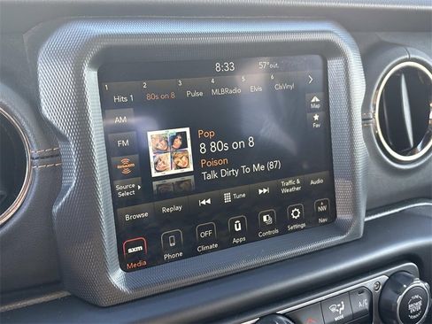 Used 2023 Jeep Gladiator Overland image 31