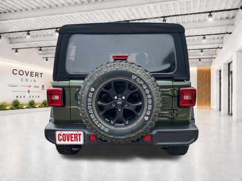 Used 2022 Jeep Wrangler Unlimited Sport AWD/4WD image 11