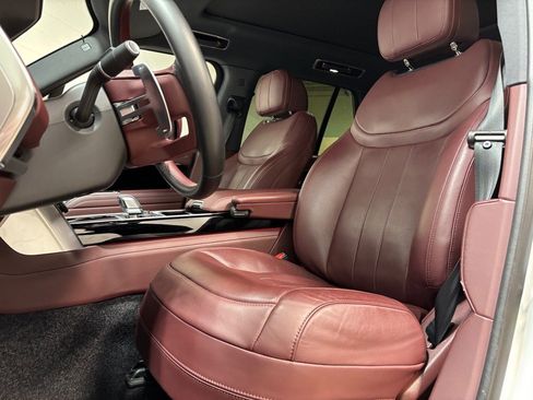 Used 2023 Land Rover Range Rover SE image 23