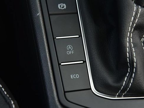 New 2026 Volkswagen Jetta SE FWD image 18
