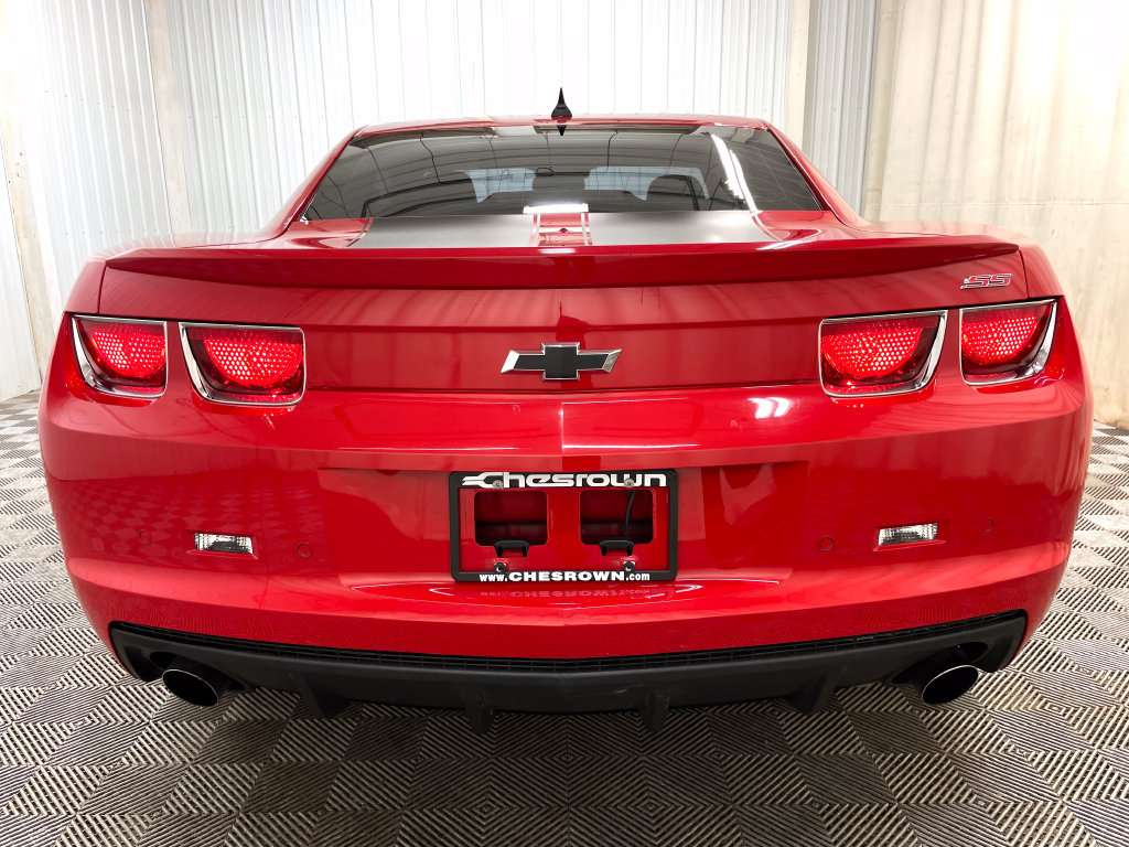 Used 2010 Chevrolet Camaro SS RWD image 13