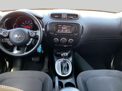 Used 2017 Kia Soul FWD image 15
