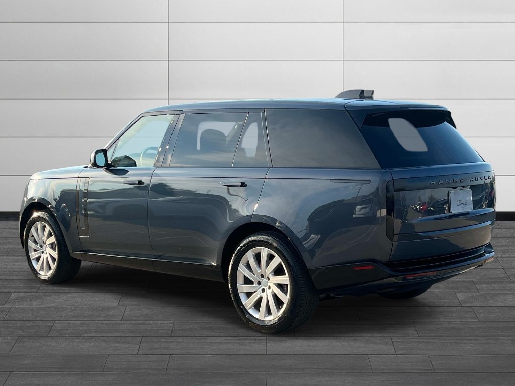 Used 2024 Land Rover Range Rover Long Wheelbase SE AWD/4WD image 3