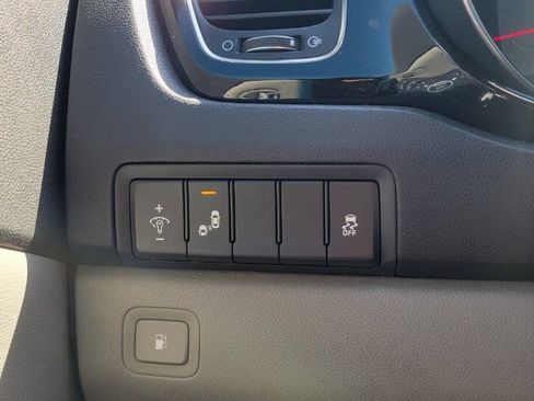 Used 2015 Kia Sedona EX w/ EX Premium Package FWD image 17