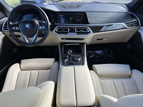 Used 2021 BMW X5 xDrive40i w/ Convenience Package image 2