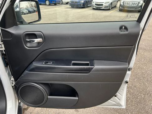 Used 2016 Jeep Patriot Sport w/ Power Value Group image 20