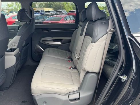 New 2026 Kia EV9 Wind image 12