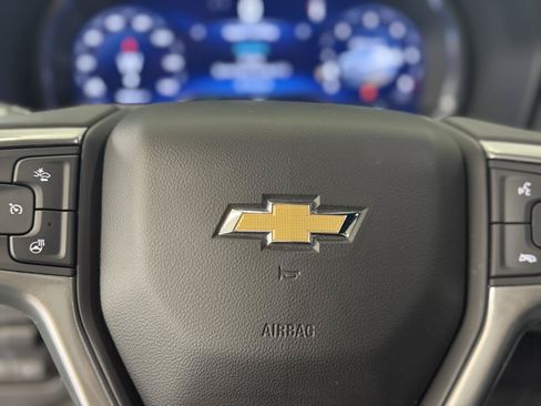 Used 2024 Chevrolet Suburban LT w/ Luxury Package AWD/4WD image 37