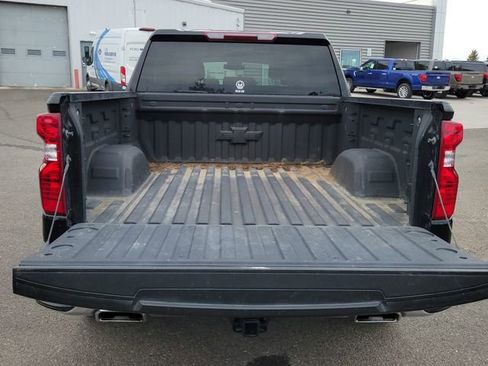 Used 2025 Chevrolet Silverado 1500 LT AWD/4WD image 14