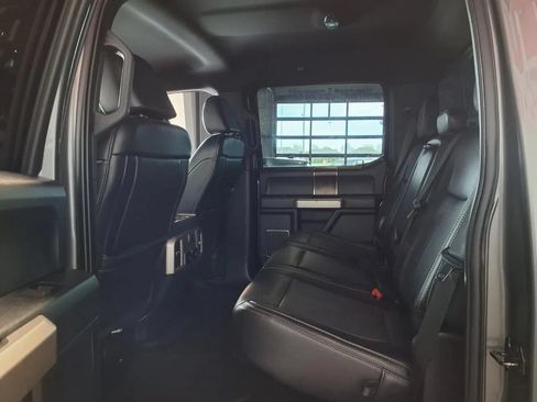 Used 2022 Ford F450 Lariat AWD/4WD image 12