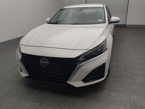 Used 2023 Nissan Altima 2.5 SV image 15