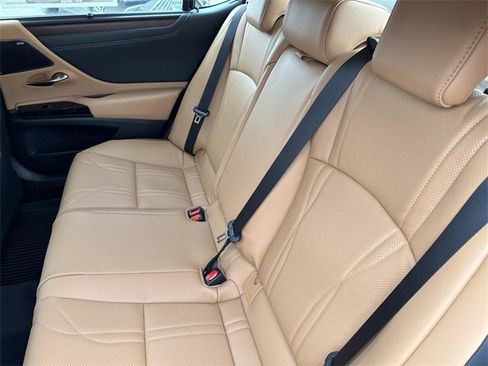 New 2025 Lexus ES 350 Ultra Luxury image 13