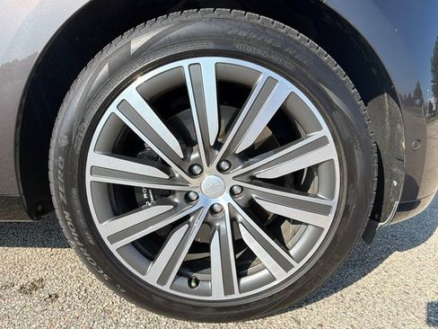 Used 2023 Land Rover Range Rover Autobiography AWD/4WD image 6