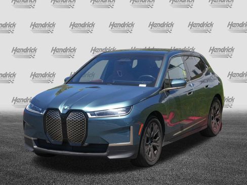 Certified 2023 BMW iX xDrive50 w/ Premium Package AWD/4WD image 5