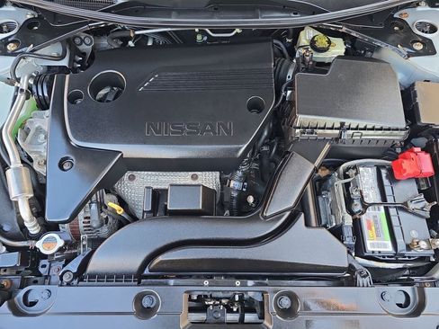 Used 2017 Nissan Altima 2.5 SV image 14