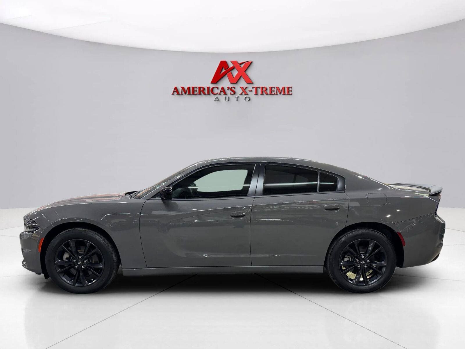 Used 2023 Dodge Charger SXT w/ Blacktop Package AWD/4WD image 5