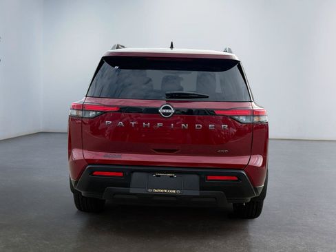 Used 2026 Nissan Pathfinder SV AWD/4WD image 4