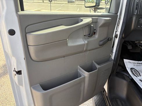 Used 2006 Chevrolet Express 3500 w/ School Bus Package RWD image 33