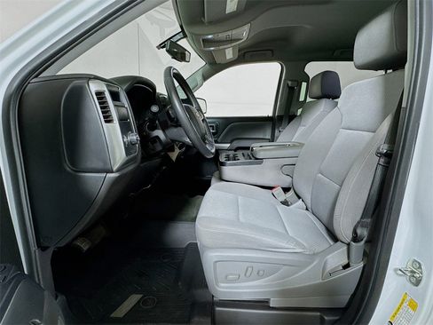 Used 2018 Chevrolet Silverado 1500 LT w/ Texas Edition image 17