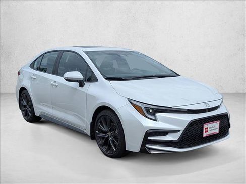 Certified 2026 Toyota Corolla XSE FWD image 3