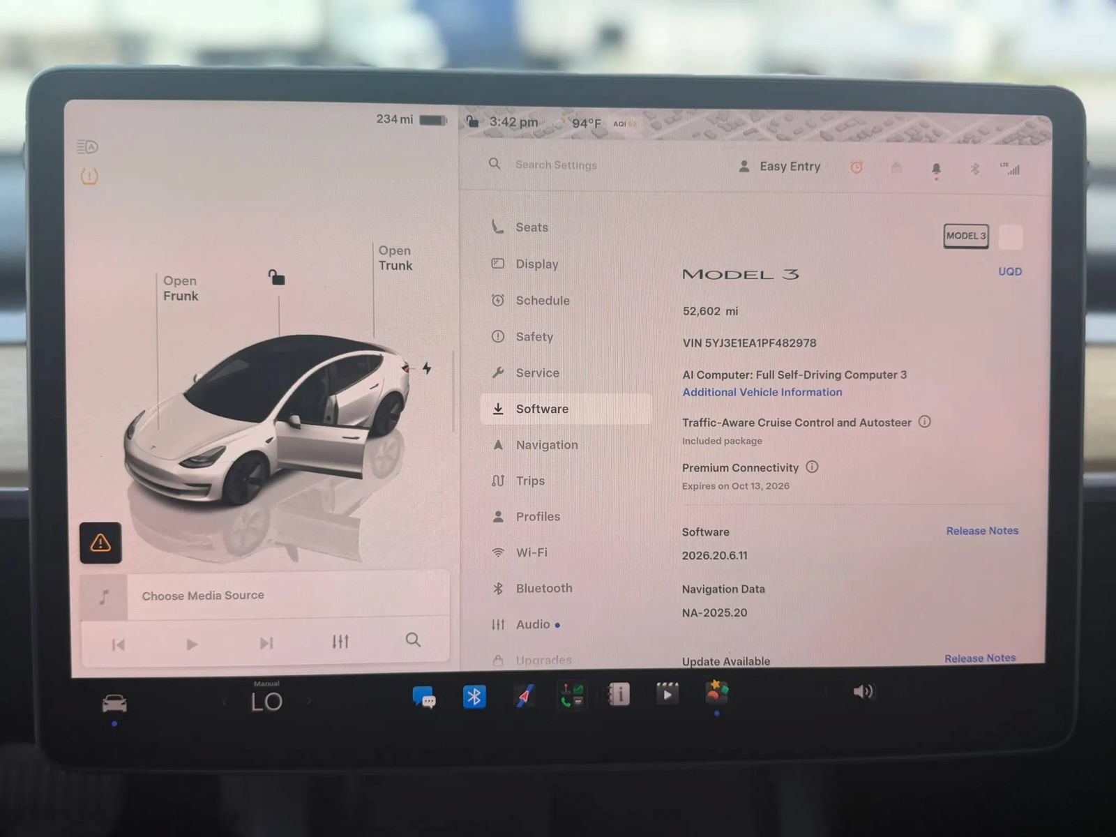 Used 2023 Tesla Model 3 Standard Range RWD image 29