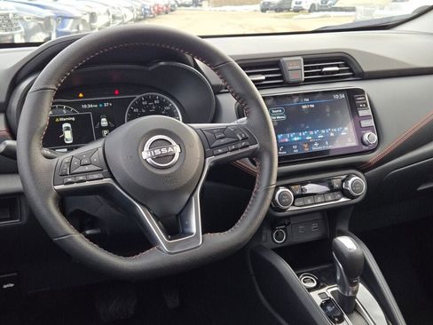 Used 2025 Nissan Versa SR w/ Trunk Package image 20