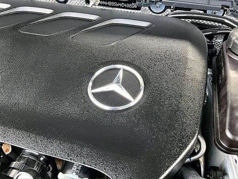 Used 2025 Mercedes-Benz GLB 250 4MATIC image 33