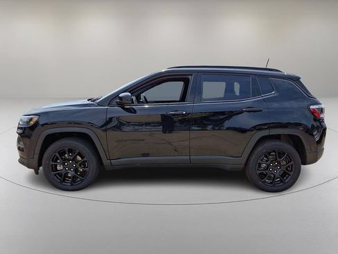 Used 2022 Jeep Compass Latitude w/ Convenience Group AWD/4WD image 6