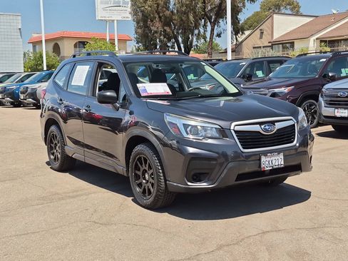 Used 2019 Subaru Forester w/ Alloy Wheel Package AWD/4WD image 2