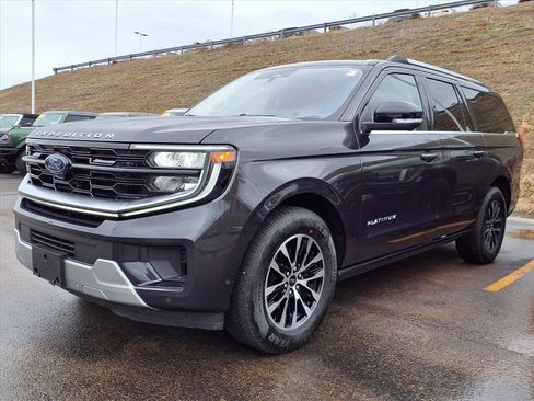 Used 2025 Ford Expedition Max Platinum image 3