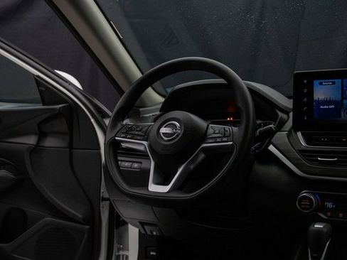 Used 2025 Nissan Altima 2.5 SV w/ SV Special Edition Package image 14