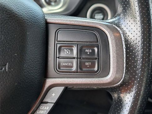 Used 2021 RAM 2500 Tradesman w/ Chrome Appearance Group AWD/4WD image 19