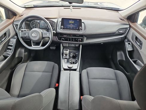 Used 2023 Nissan Rogue S image 15