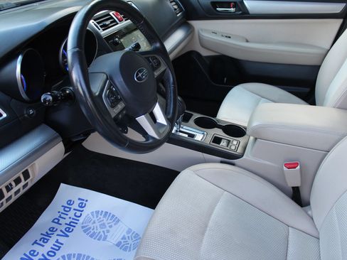Used 2015 Subaru Outback 2.5i Premium AWD/4WD image 11